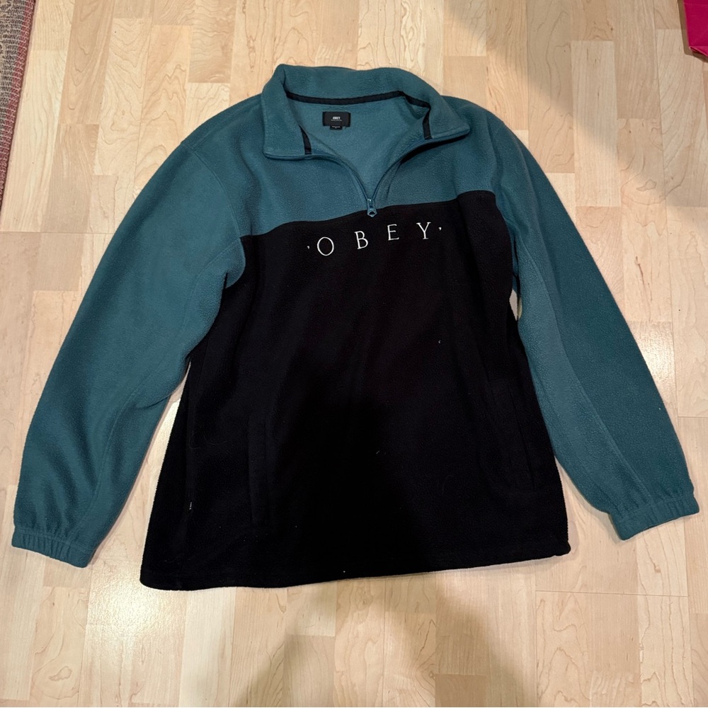 Obey Green and Black Fleece Pullover